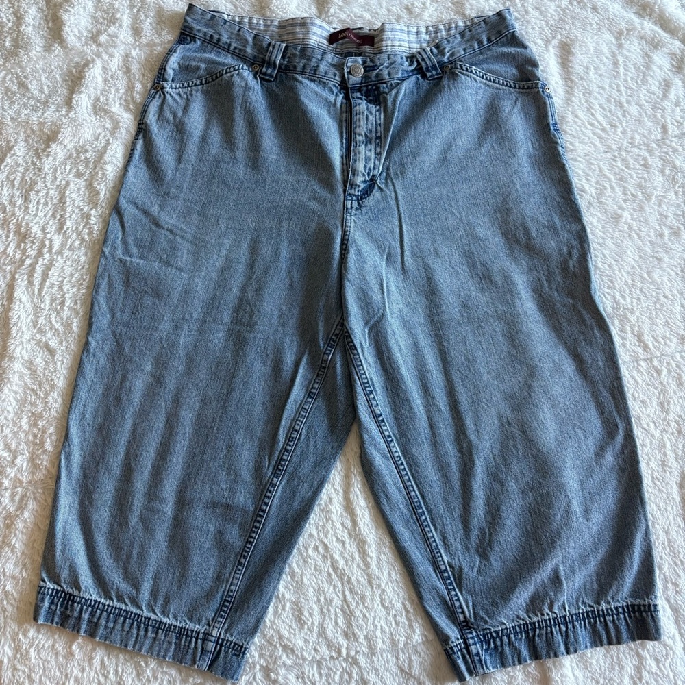2000s Lee’s riveted wide leg capris